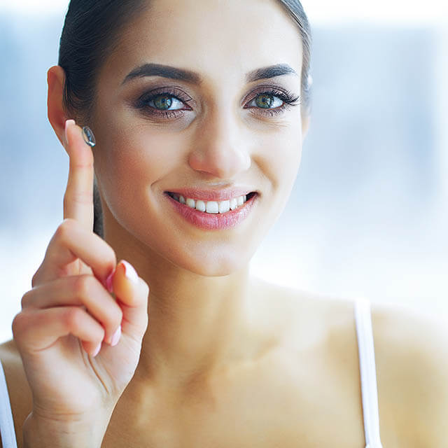woman contact finger extended lic_640